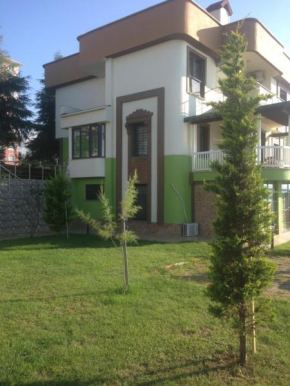 Seyran Seaside Apartments- 2-garden floor